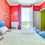 Bed & Breakfast Chateau Sainte Cecile D'hotes / In Castle Chateau Sainte Cecile *